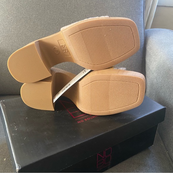 NWT No Boundaries retro platform mules. - Picture 3 of 5